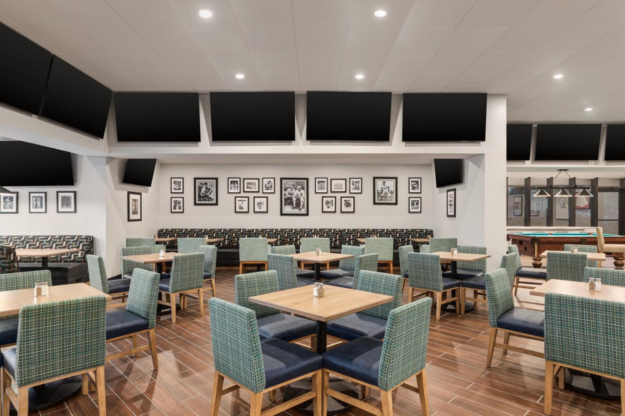 Doubletree By Hilton Fort Myers At Bell Tower Shops Екстер'єр фото
