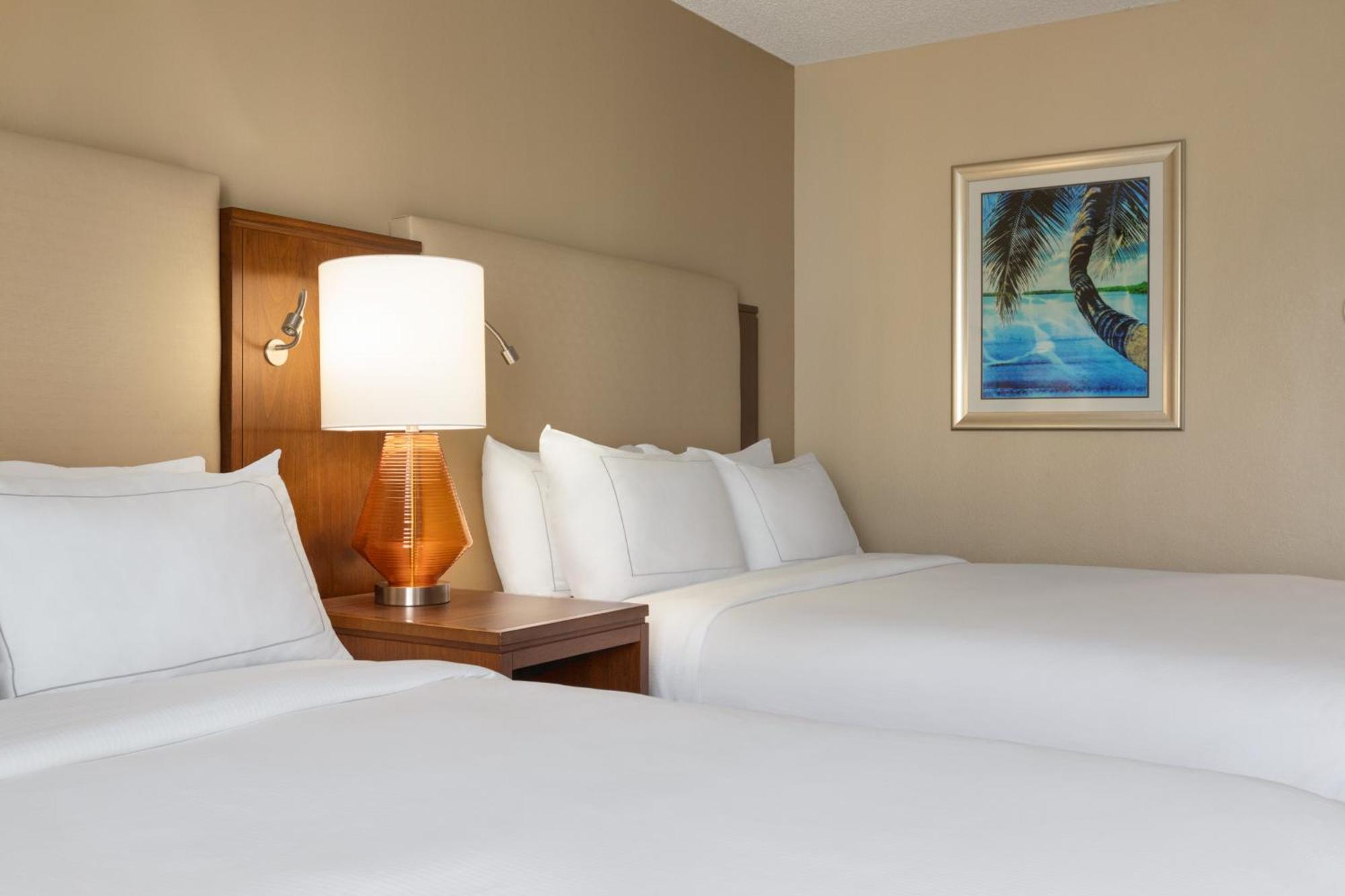 Doubletree By Hilton Fort Myers At Bell Tower Shops Екстер'єр фото