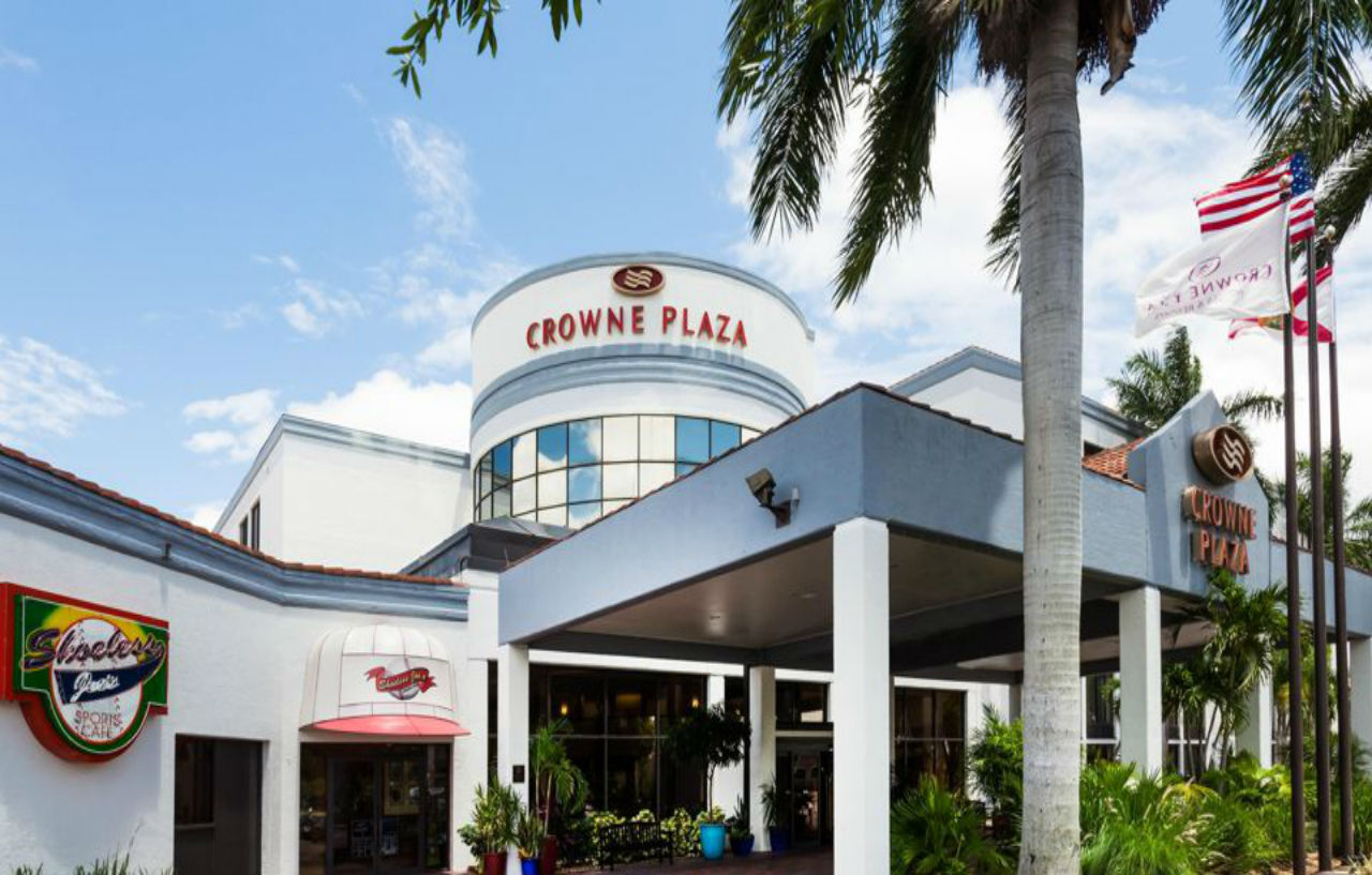 Doubletree By Hilton Fort Myers At Bell Tower Shops Екстер'єр фото